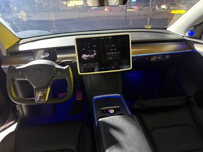 Tesla Model Y 2021 car image #5