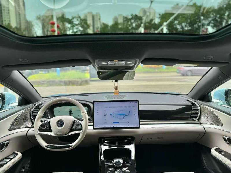 BYD Han 2024 car image #5