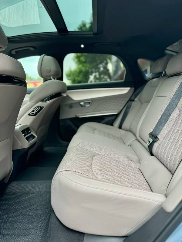 BYD Han 2024 car image #8