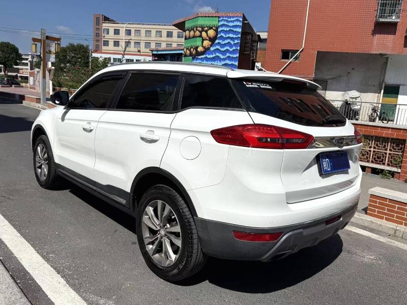 GEELY Boyue 2017 car image #7