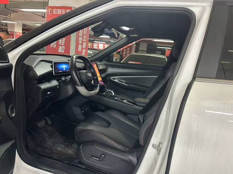 GEELY Boyue 2023 car image #2