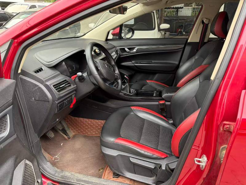 GEELY Emgrand GS 2020 #5 GEELY Emgrand GS 2020 car image #5