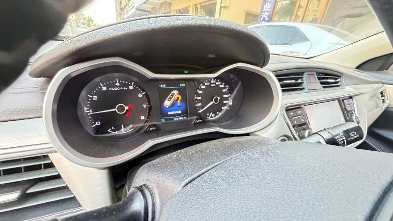 GEELY Emgrand GL 2017 car image #3