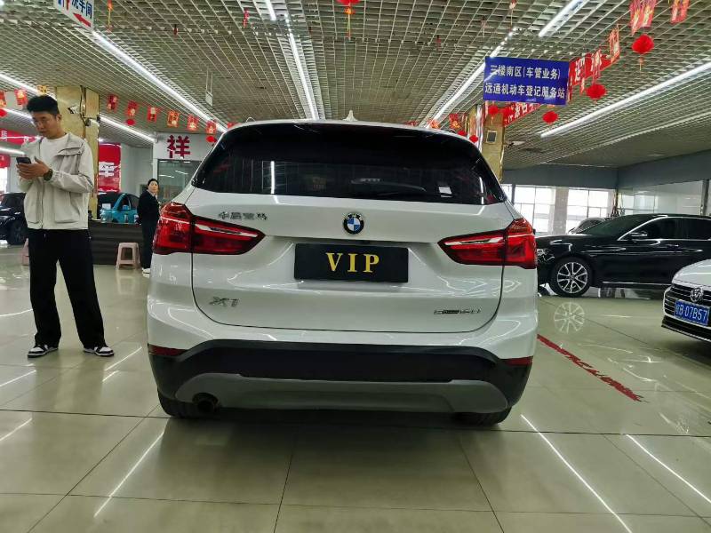 BMW X1 2019 #8 BMW X1 2019 car image #8