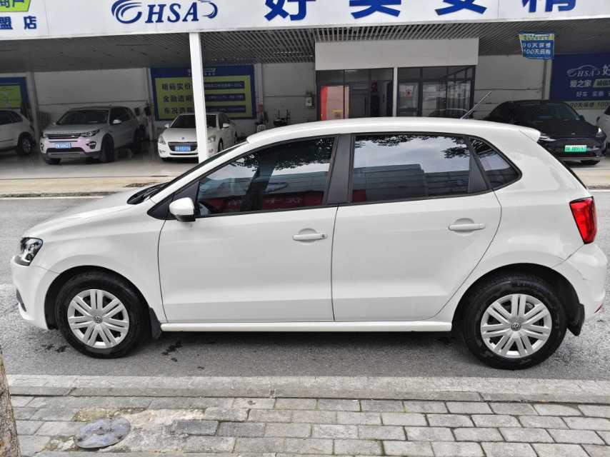 Volkswagen Polo 2018 car image #5