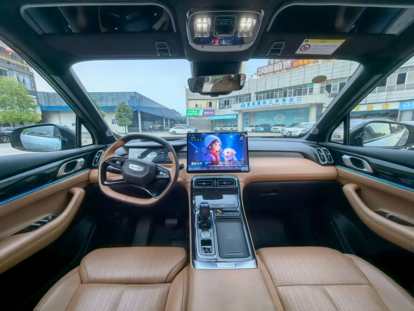 GEELY Boyue L 2025 car image #6