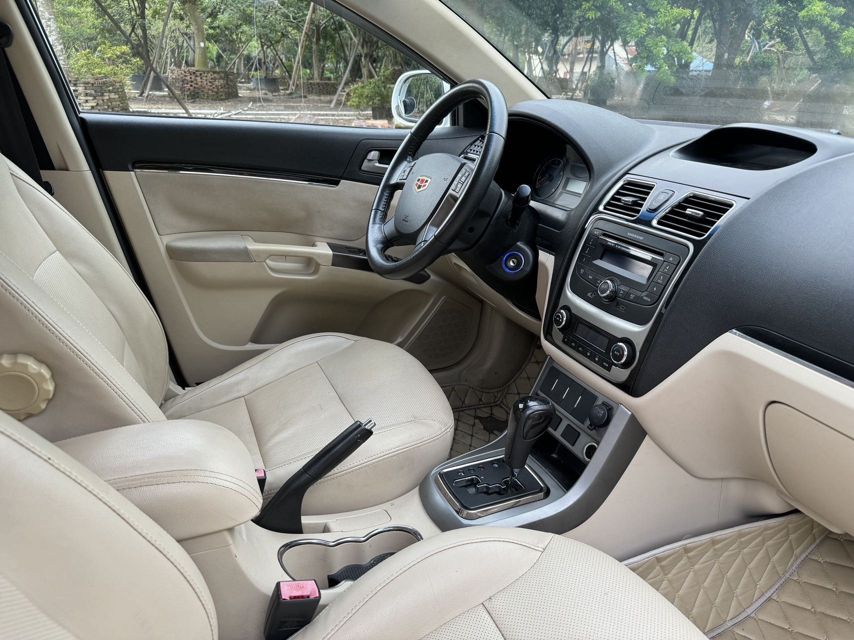 GEELY Emgrand Classic 2015 car image #10