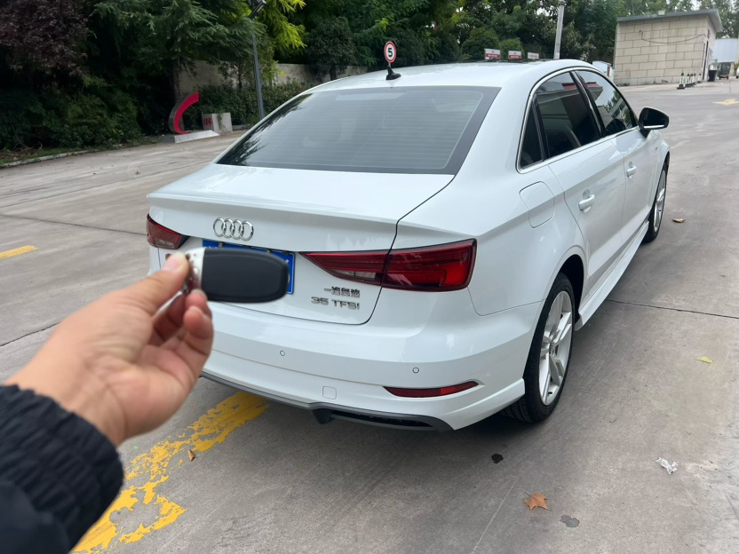 Audi A3 2019 car image #4