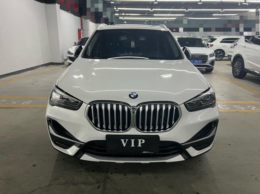BMW X1 2023 car image #2
