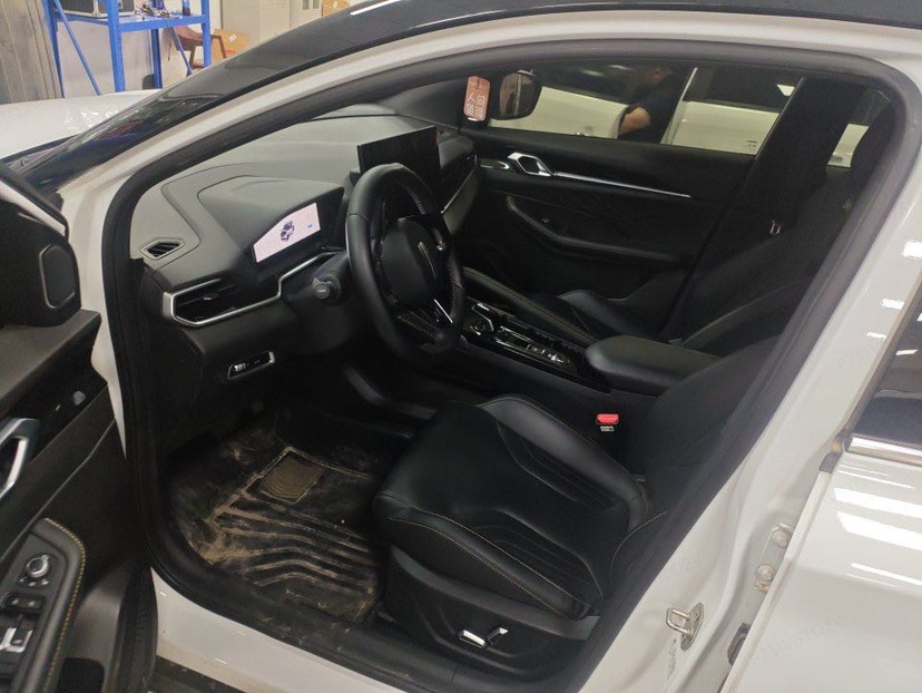 GEELY Coolray 2024 car image #5