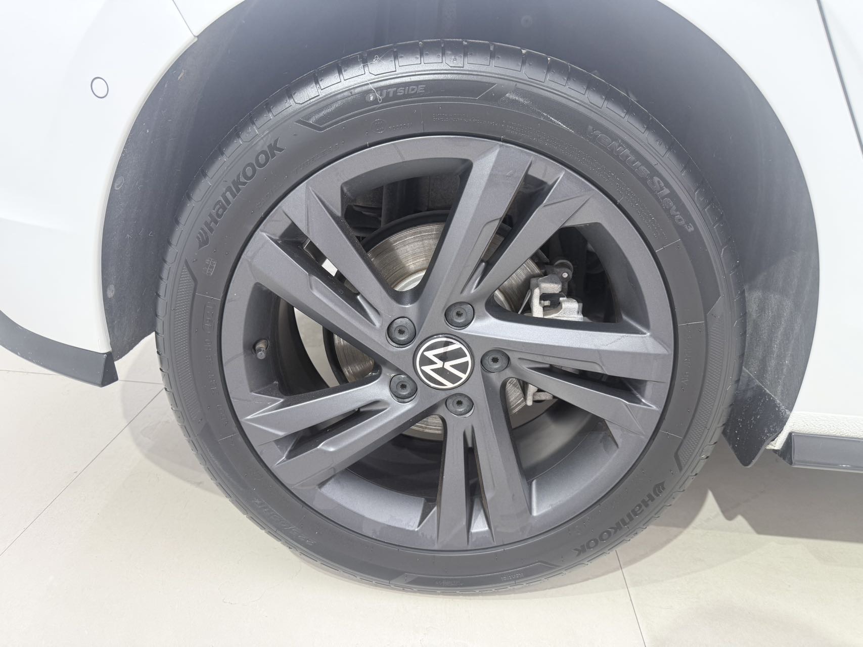 Volkswagen Golf 2022 car image #15