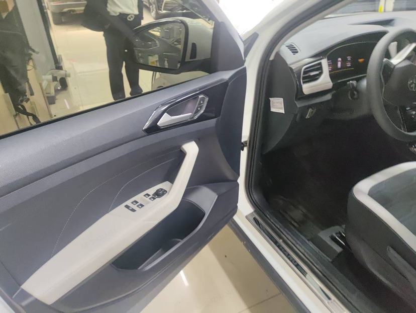 Volkswagen Tharu 2024 #5 Volkswagen Tharu 2024 car image #5