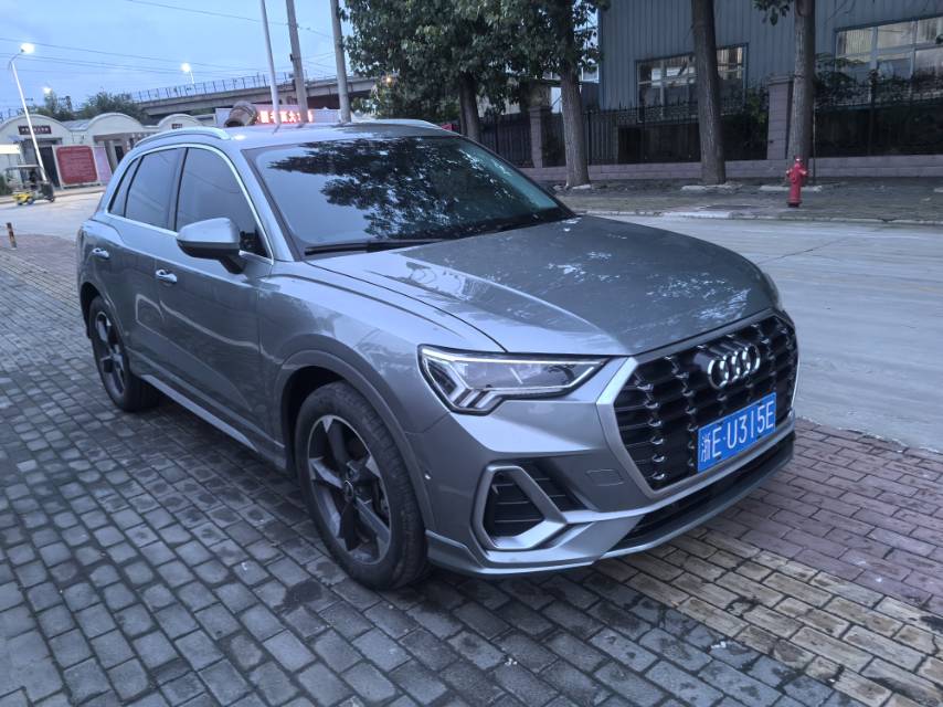 Audi Q3 2022 immagine di auto #3