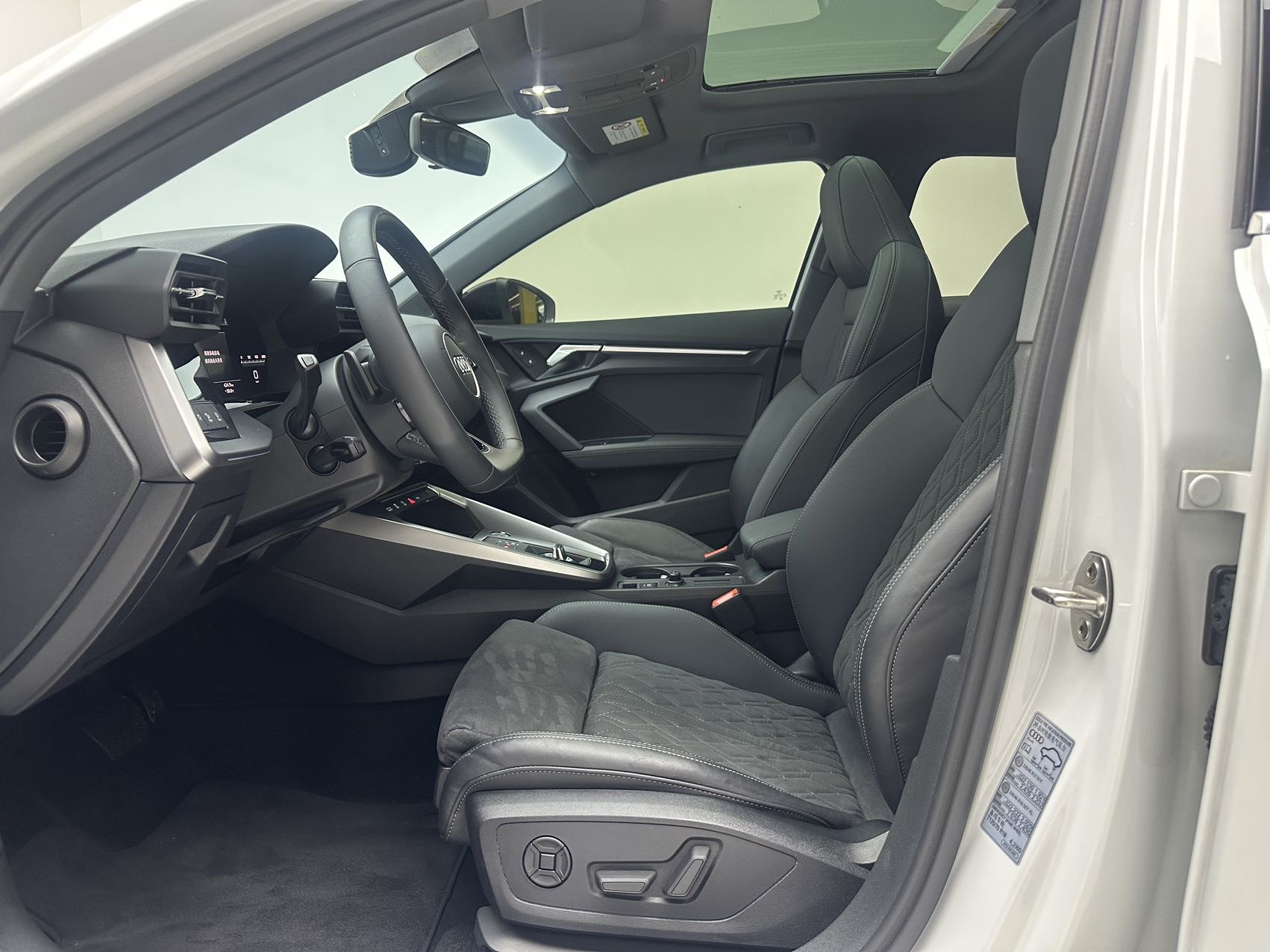 Audi A3 2023 car image #3