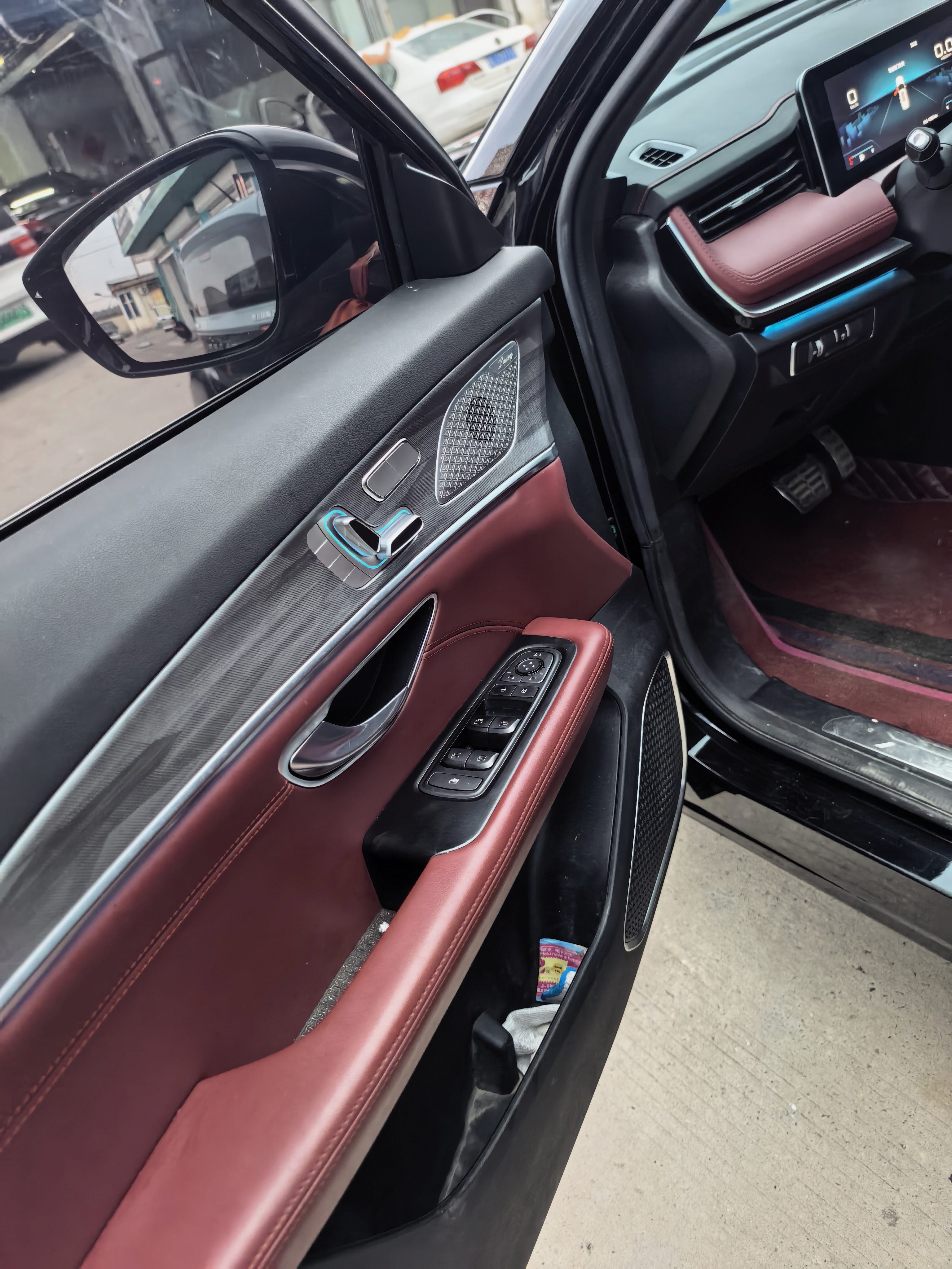 Jetour X70 PLUS 2023 car image #9