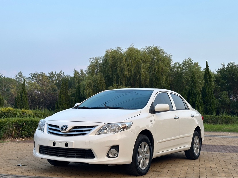 Toyota Corolla 2011 immagine di auto 