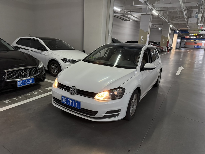 Volkswagen Golf 2015 Volkswagen Golf 2015 car image