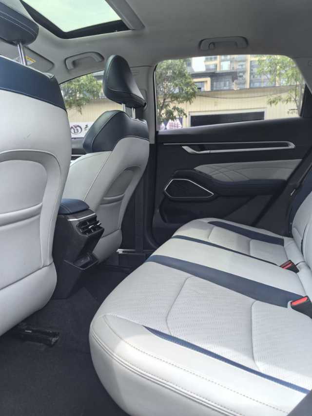 GEELY Emgrand 2023 car image #6