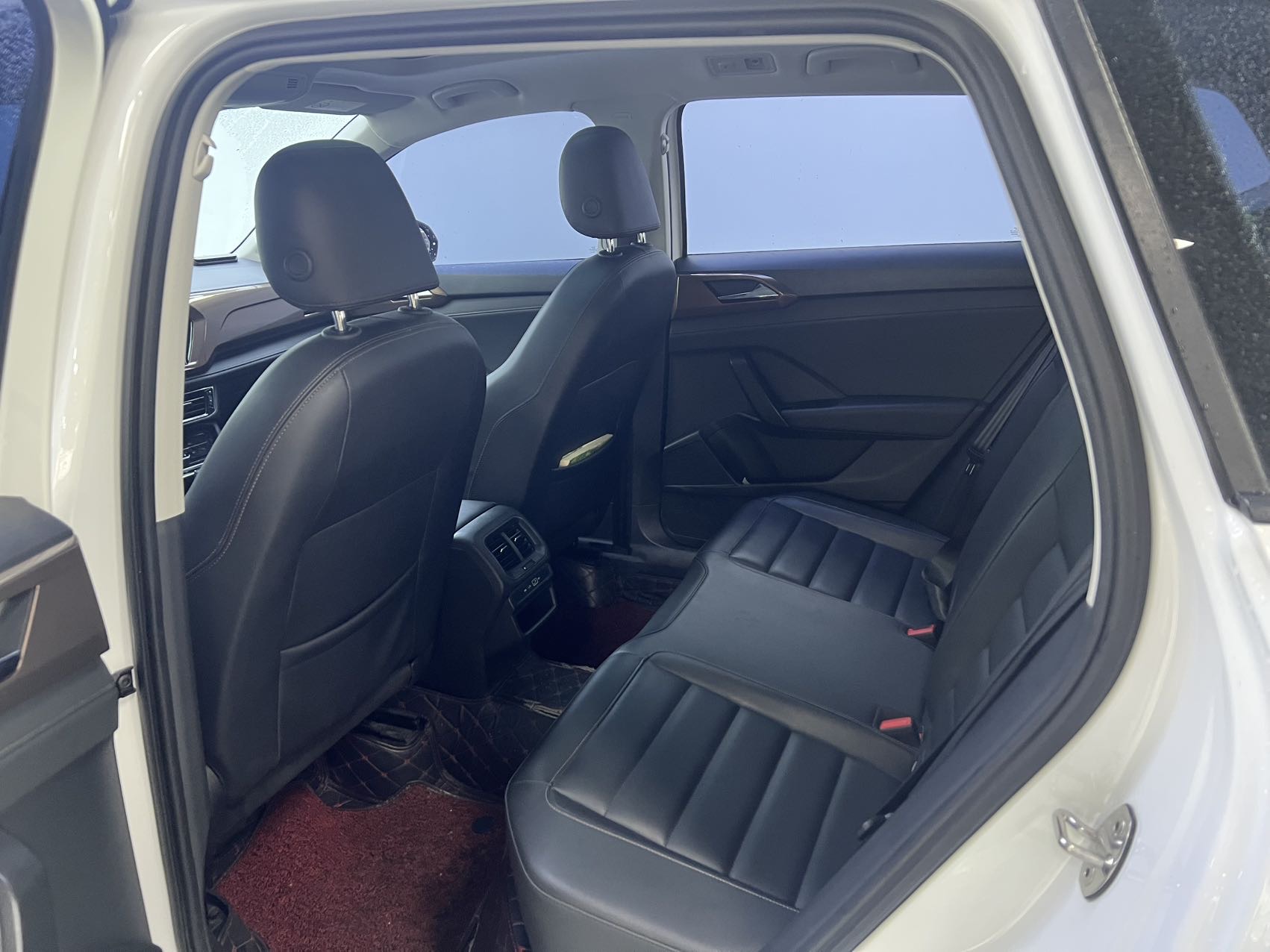 Volkswagen Tharu 2021 #8 Volkswagen Tharu 2021 car image #8