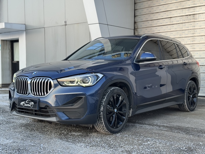 BMW X1 2021 car image 