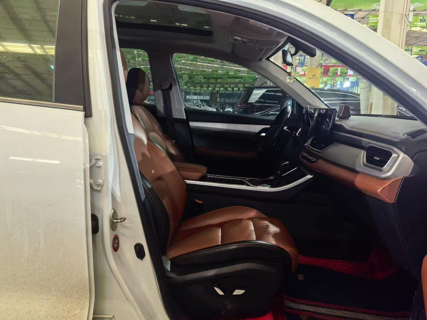 GEELY Vision X6 2019 #5 GEELY Vision X6 2019 car image #5