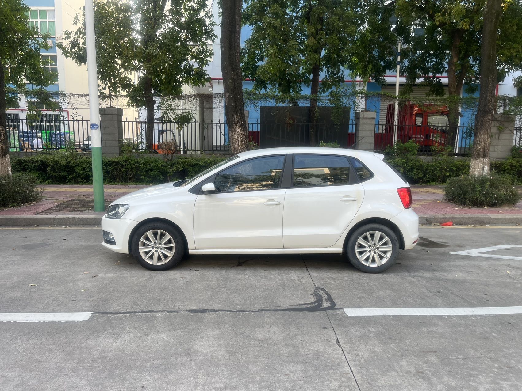 Volkswagen Polo 2015 #3 Volkswagen Polo 2015 car image #3