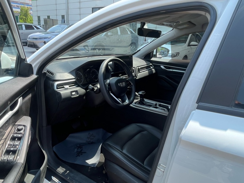 GEELY Emgrand 2024 #7 GEELY Emgrand 2024 car image #7
