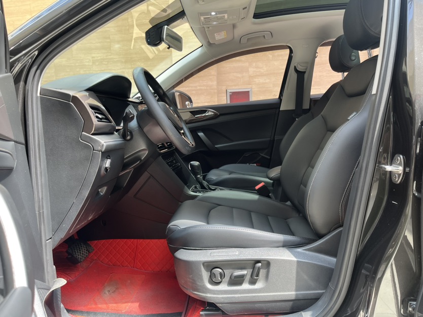 Volkswagen Tharu 2022 car image #8