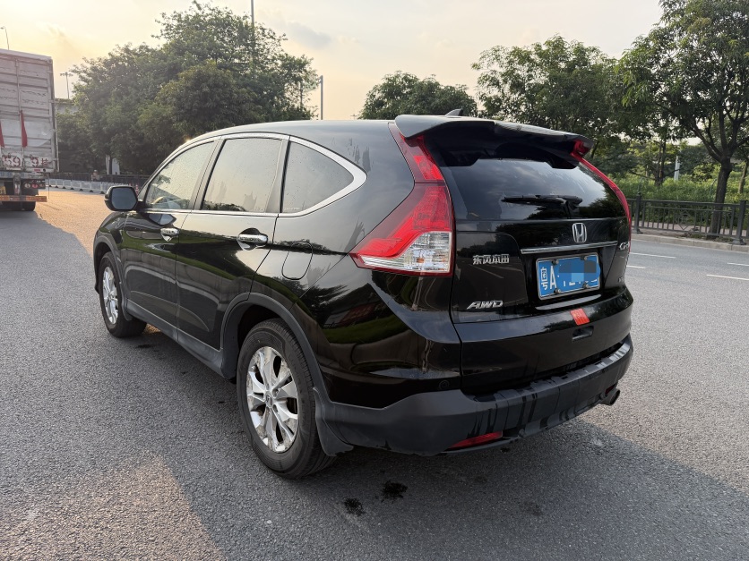 Honda CR-V 2014 #5 Honda CR-V 2014 car image #5