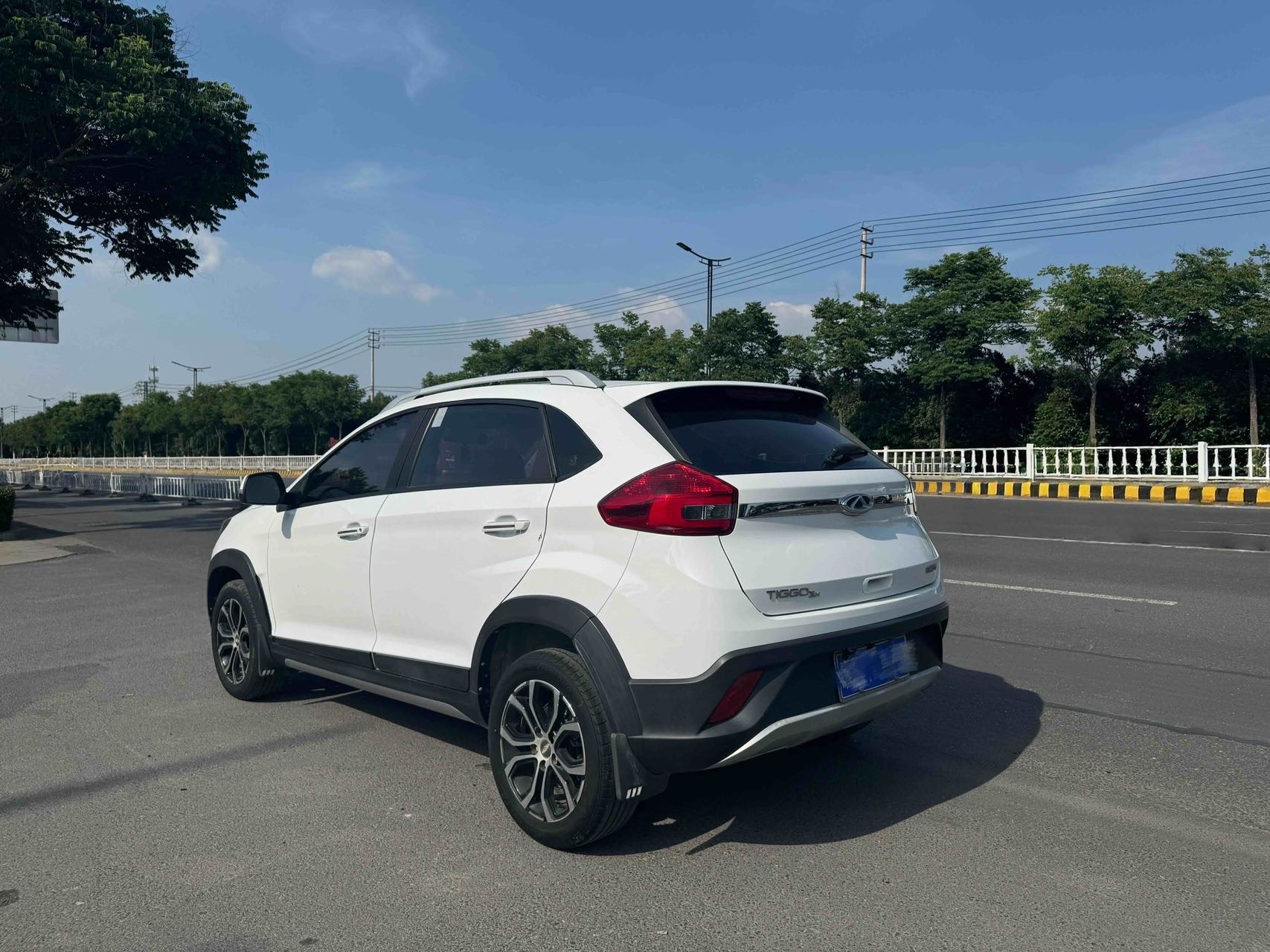 Chery Tiggo 3x 2018 car image #3