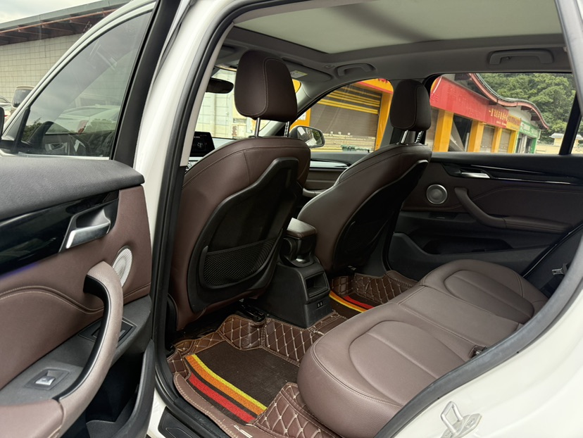 BMW X1 2021 car image #8