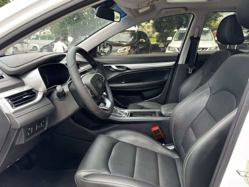 GEELY Emgrand 2020 car image #7