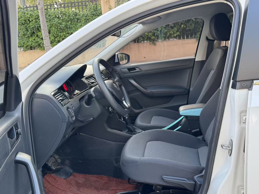Volkswagen Santana 2023 car image #4
