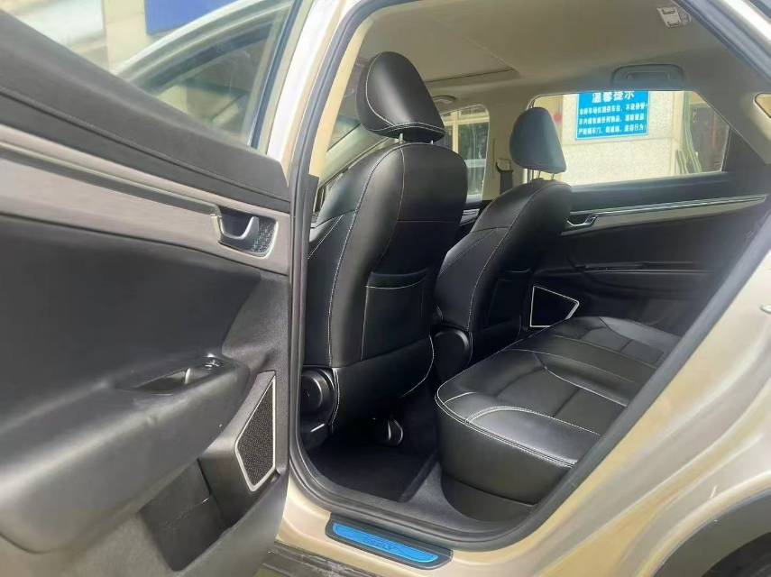 GEELY Emgrand GS 2021 car image #5