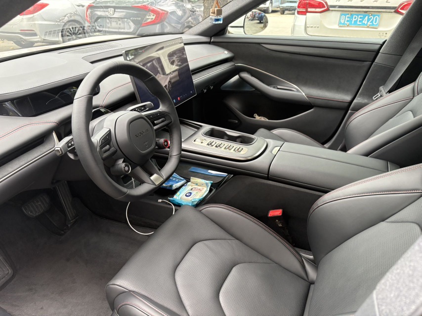 MI SU7 2024 car image #3
