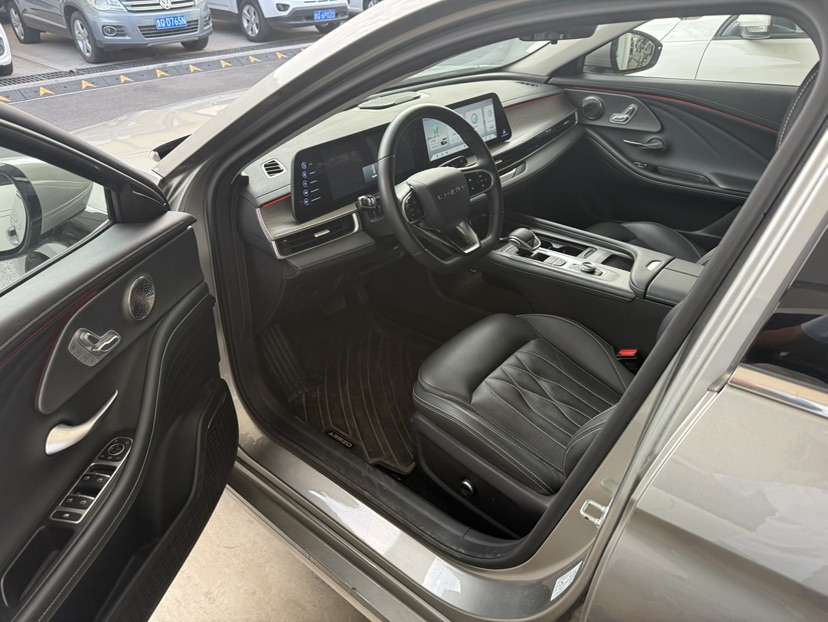 Chery Arrizo 8 2024 #3 Chery Arrizo 8 2024 car image #3
