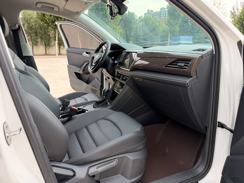 Volkswagen Tharu 2022 #13 Volkswagen Tharu 2022 car image #13