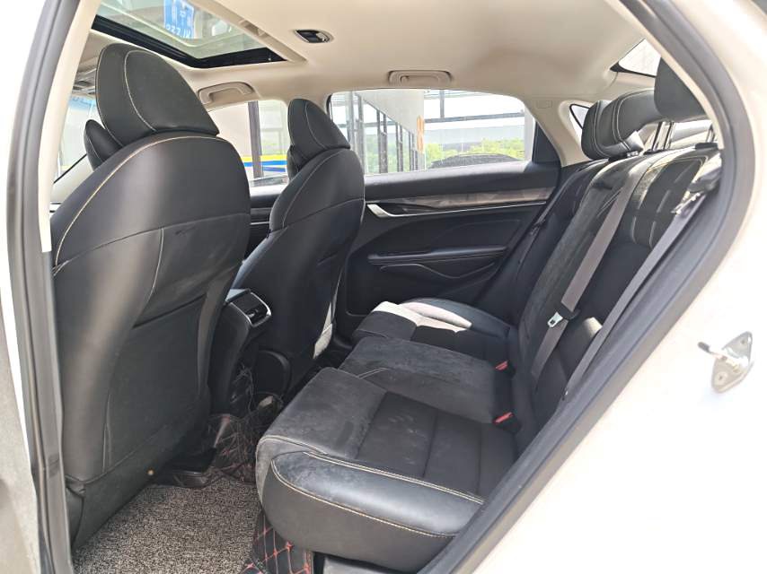 GEELY Binray 2021 car image #4