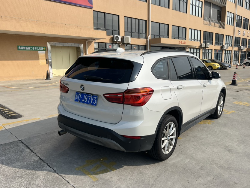 BMW X1 2018 car image #9