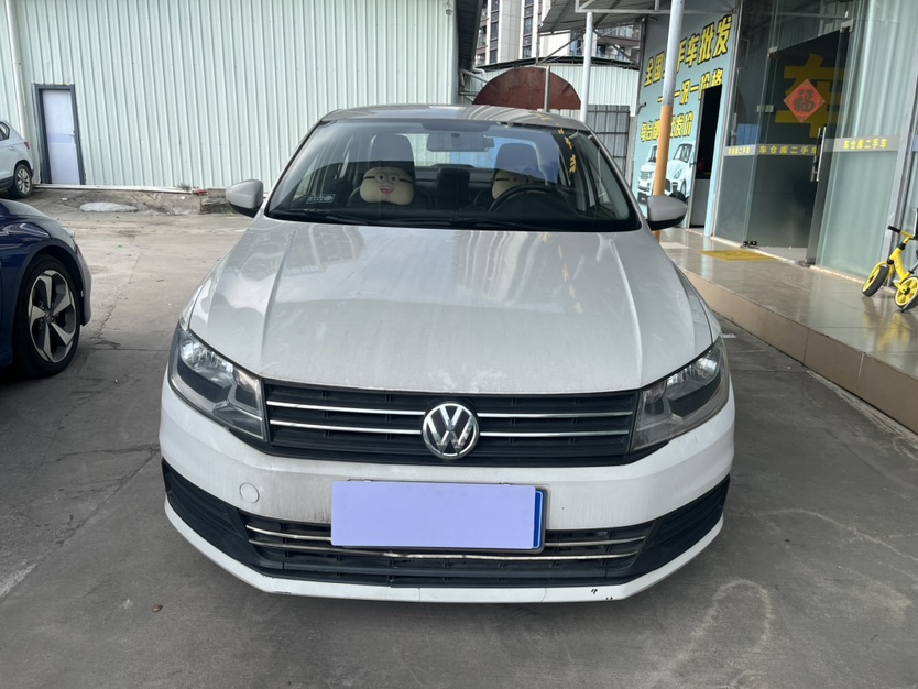 Volkswagen Santana 2017 car image #2