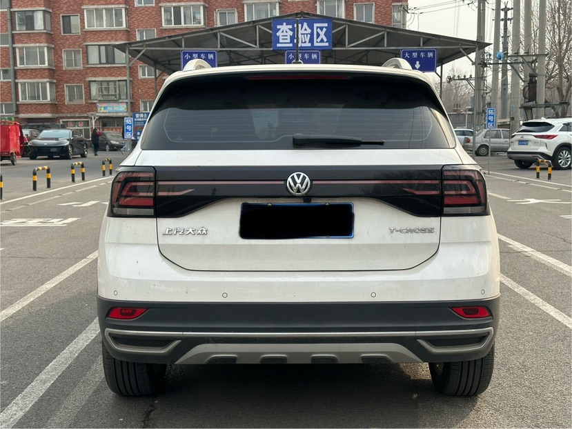 Volkswagen T-Cross 2019 #7 Volkswagen T-Cross 2019 car image #7