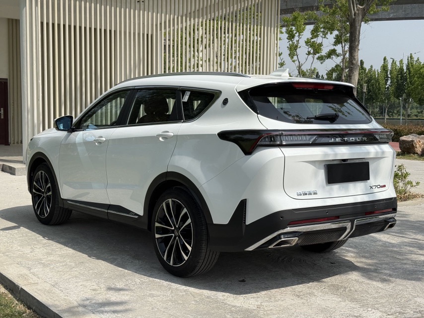 Jetour X70 PLUS 2024 car image #6