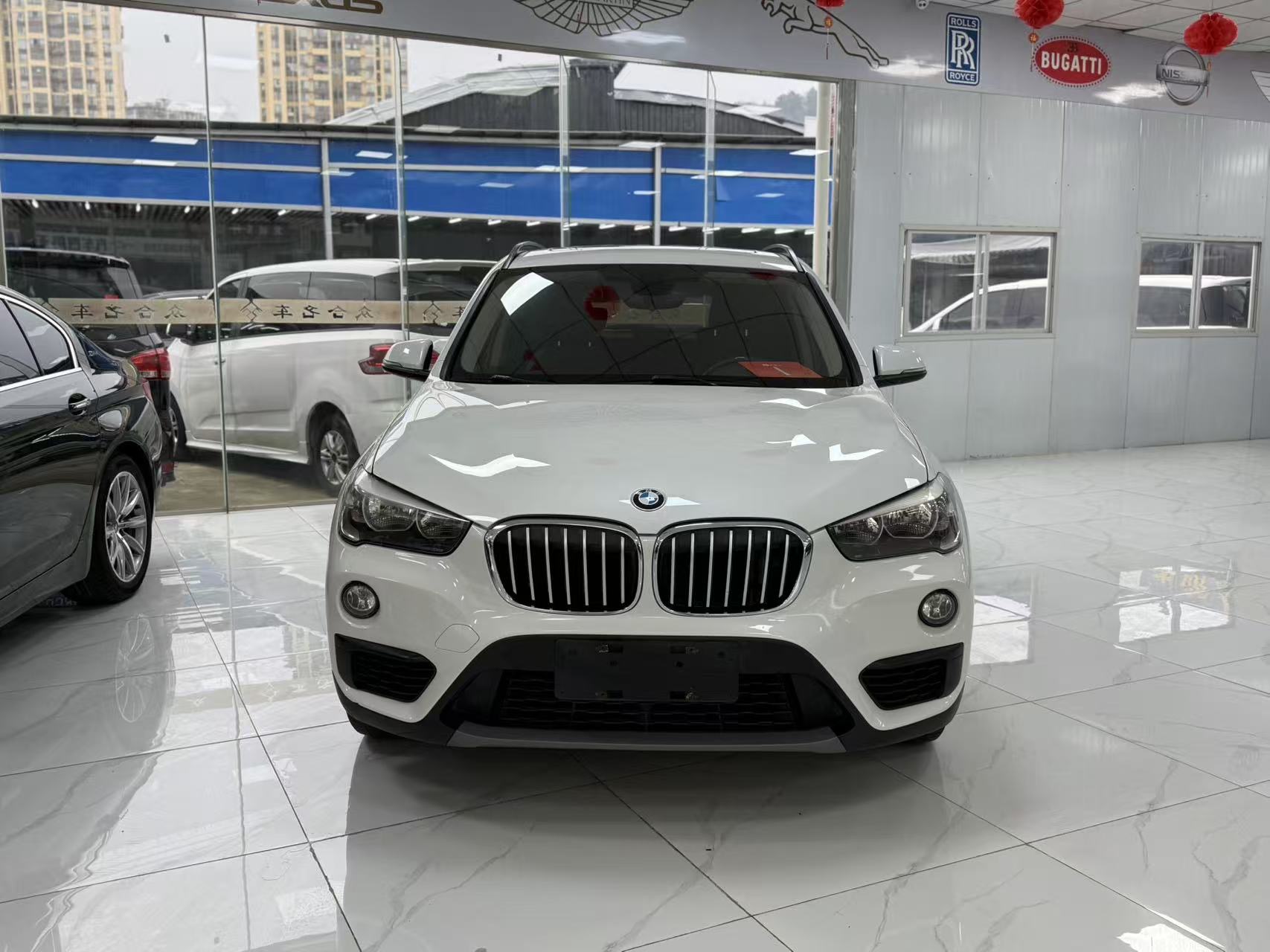 BMW X1 2018 BMW X1 2018 car image