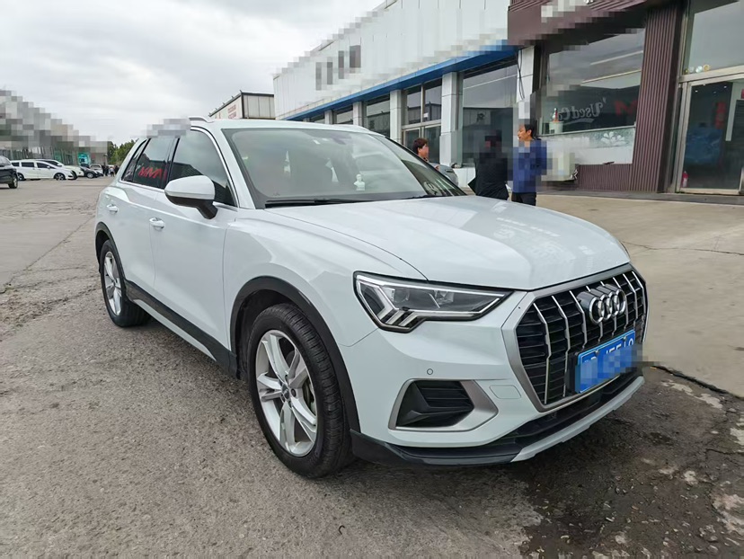 Audi Q3 2020 صورة سيارة #3