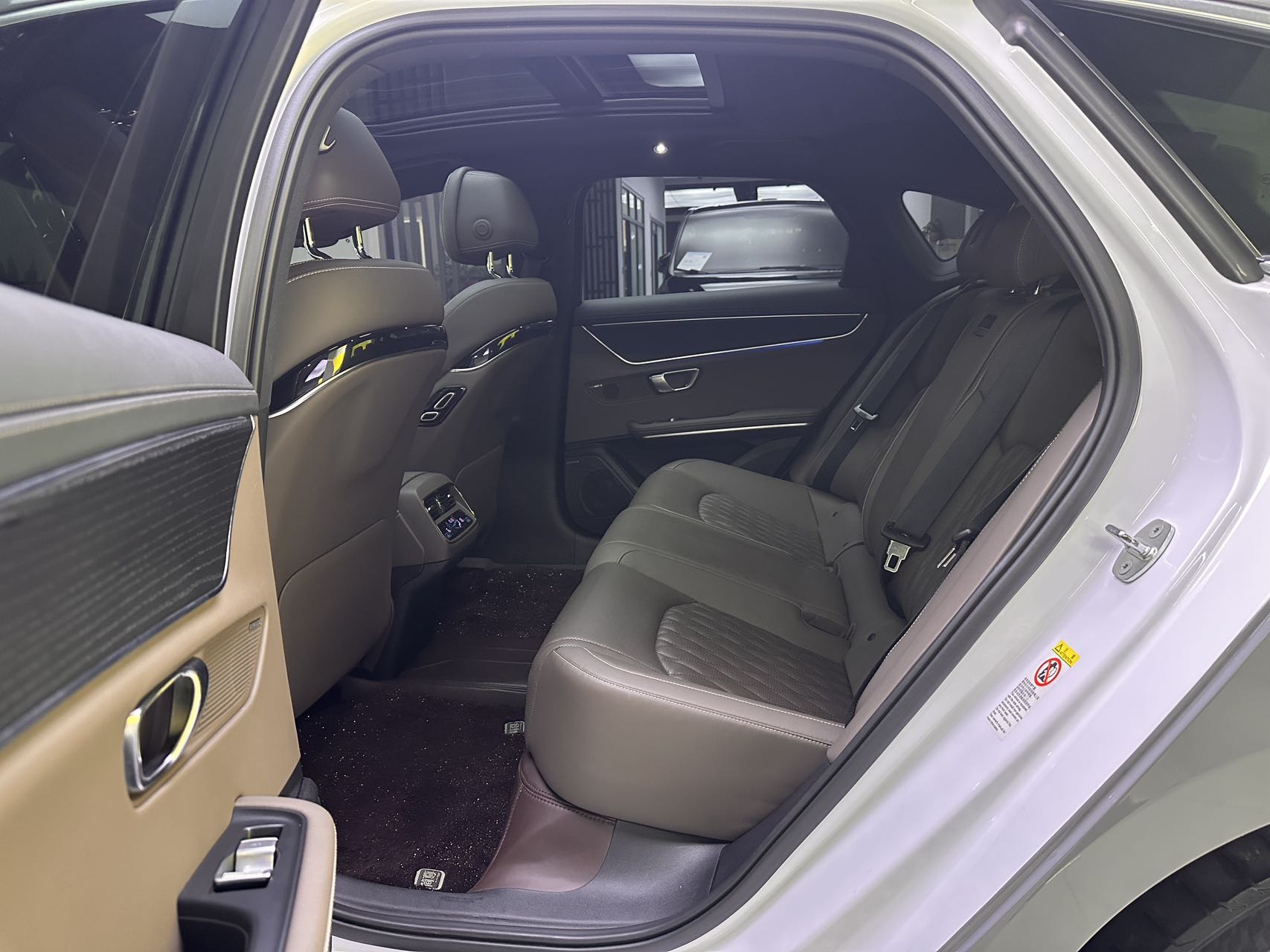 BYD Han 2021 #5 BYD Han 2021 car image #5
