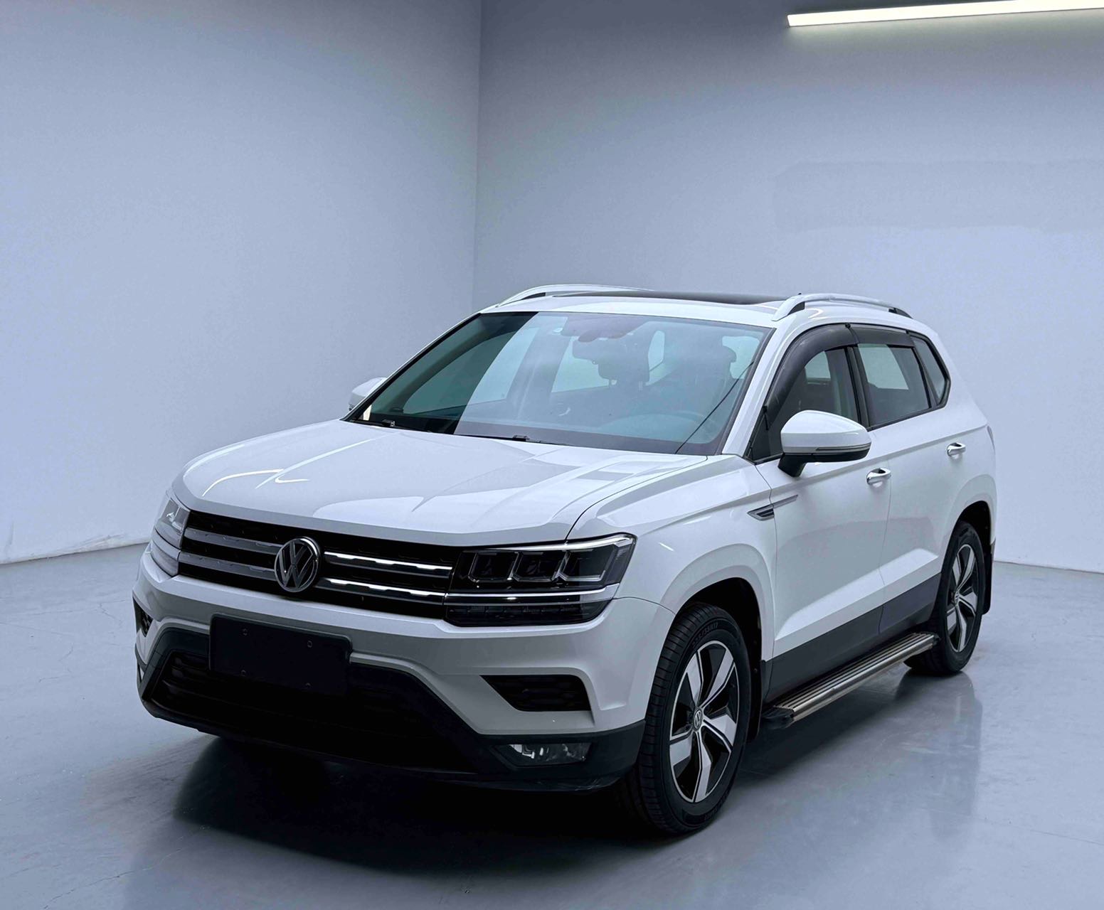 Volkswagen Tharu 2020 car image 
