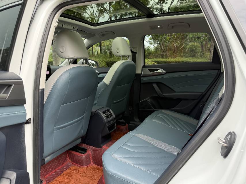 Volkswagen Tharu 2024 car image #8