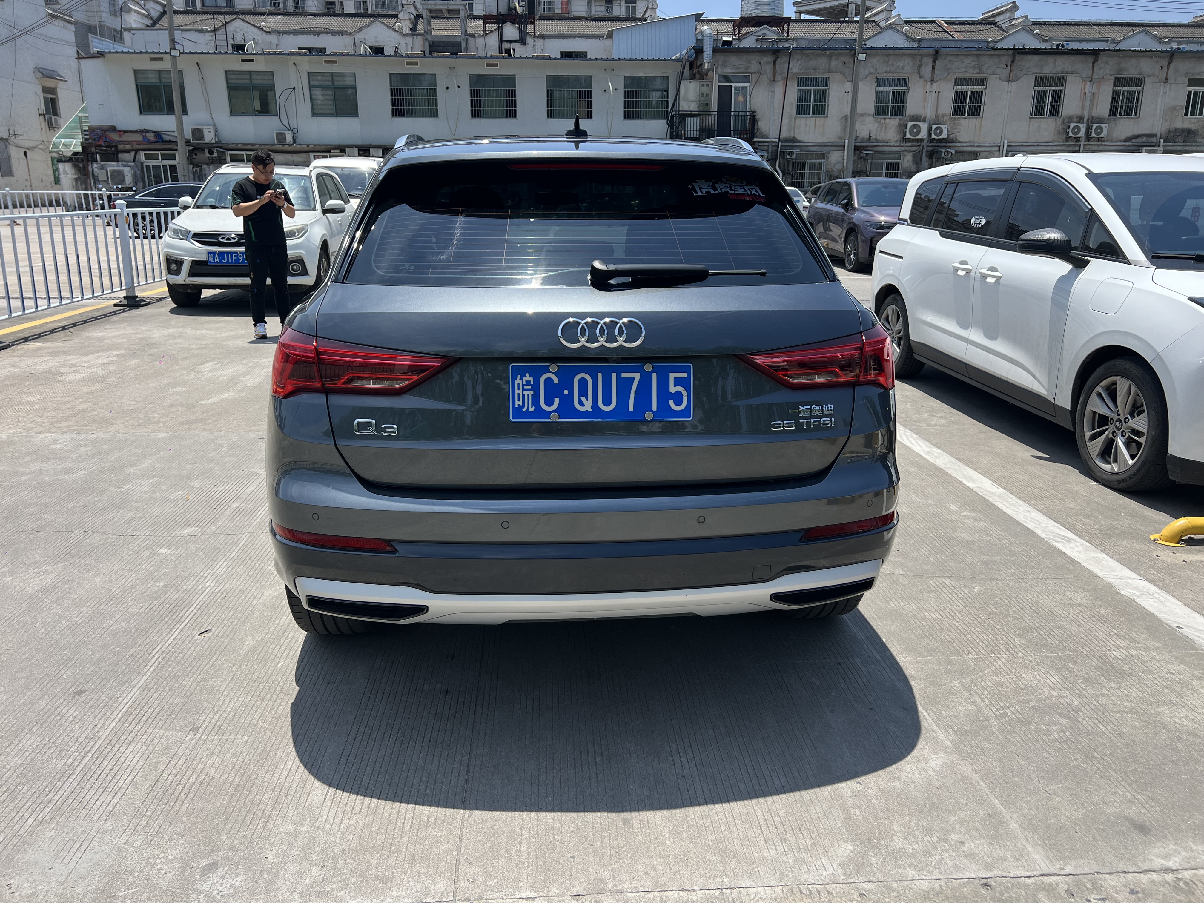 Audi Q3 2021 car image #4