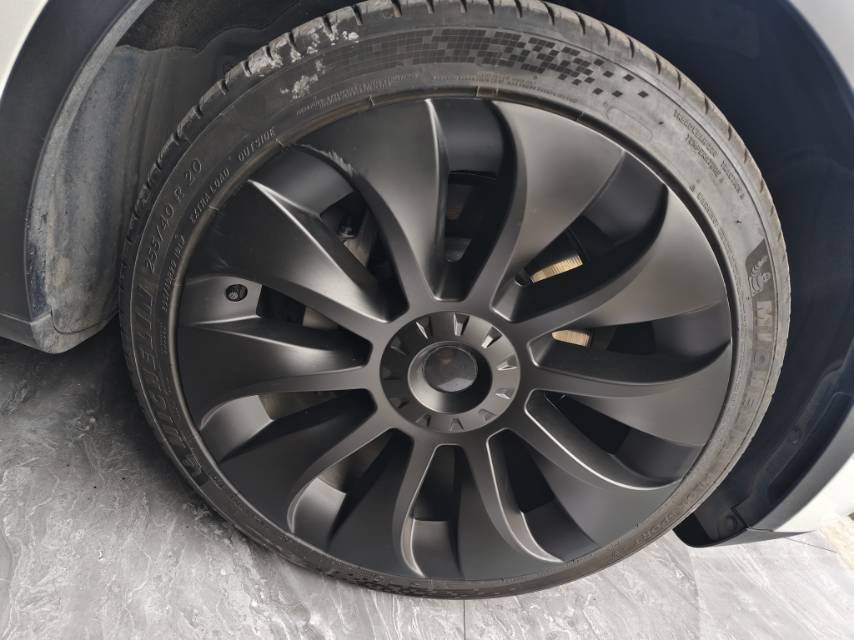 Tesla Model Y 2022 car image #6
