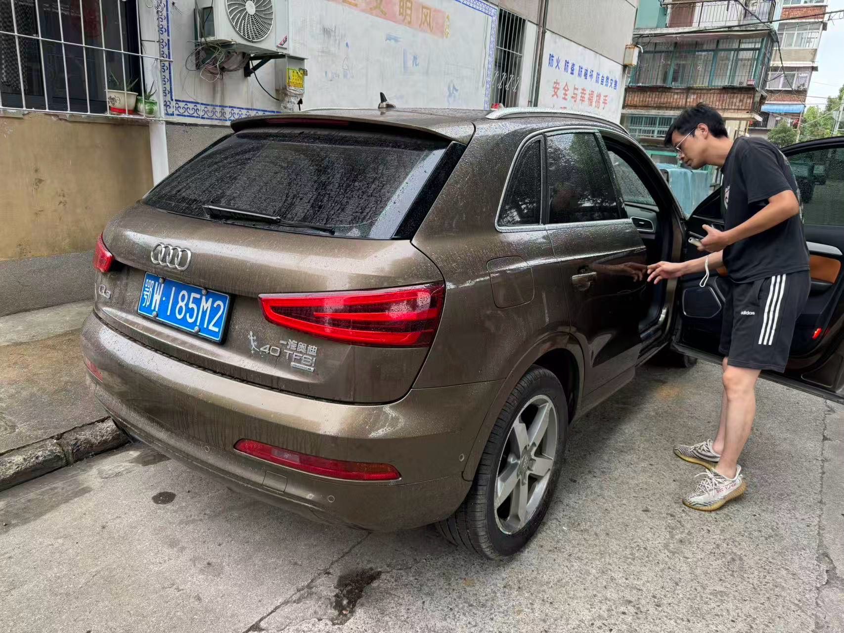 Audi Q3 2013 car image #5